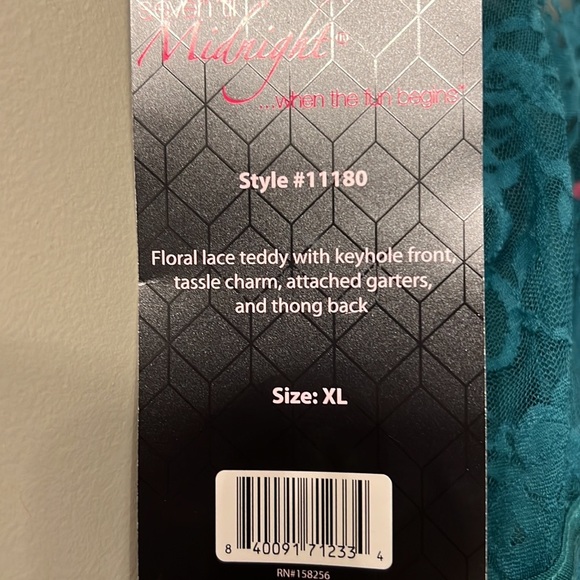 Seven Till Midnight new with tag - Picture 9 of 9